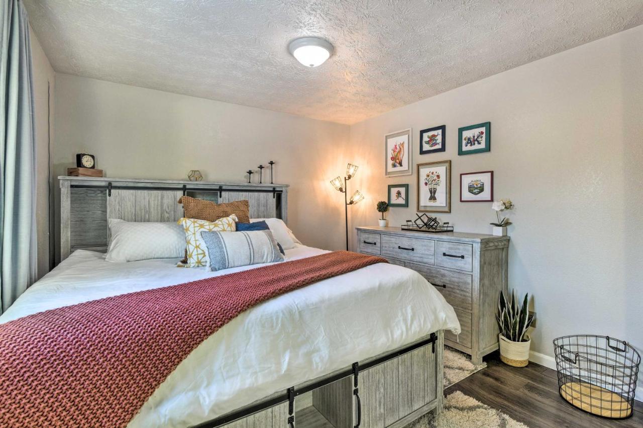 Updated Townhome Near Airport And Shopping! アンカレッジ エクステリア 写真