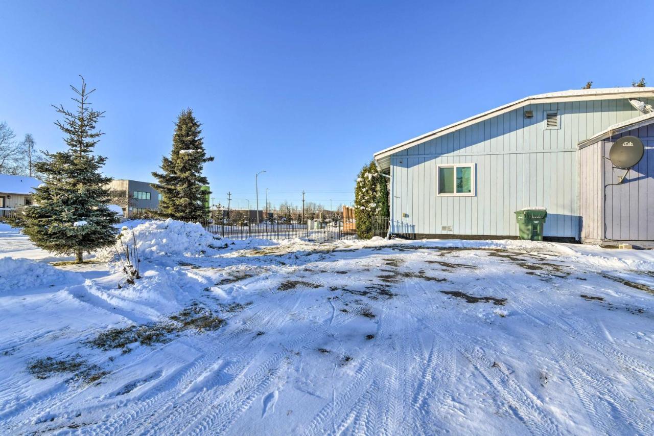 Updated Townhome Near Airport And Shopping! アンカレッジ エクステリア 写真